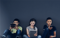 children-on-devices-email-header-1-640x300.png